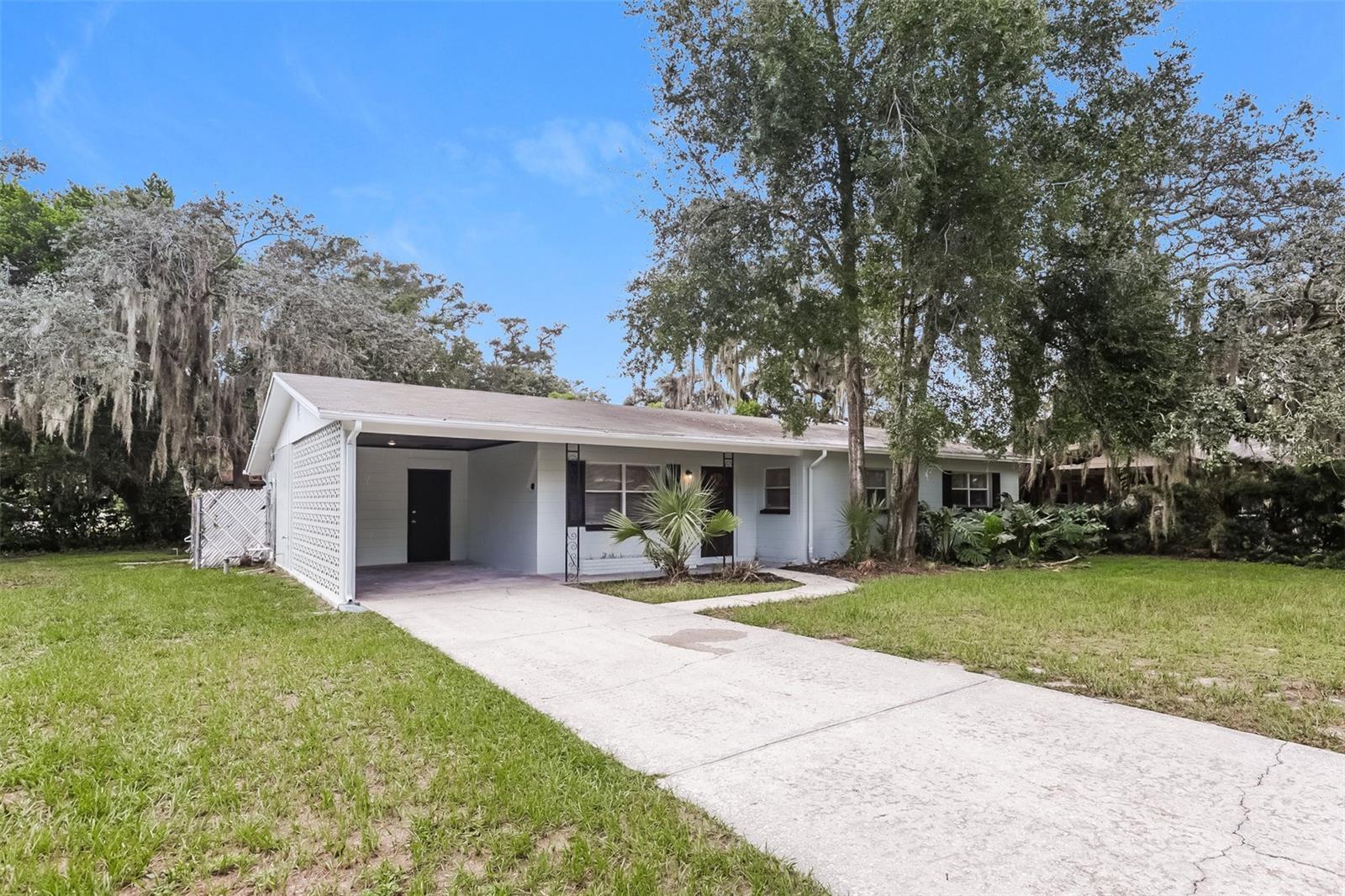 Photo of 7602 PINE HILL DRIVE TAMPA FL 33617