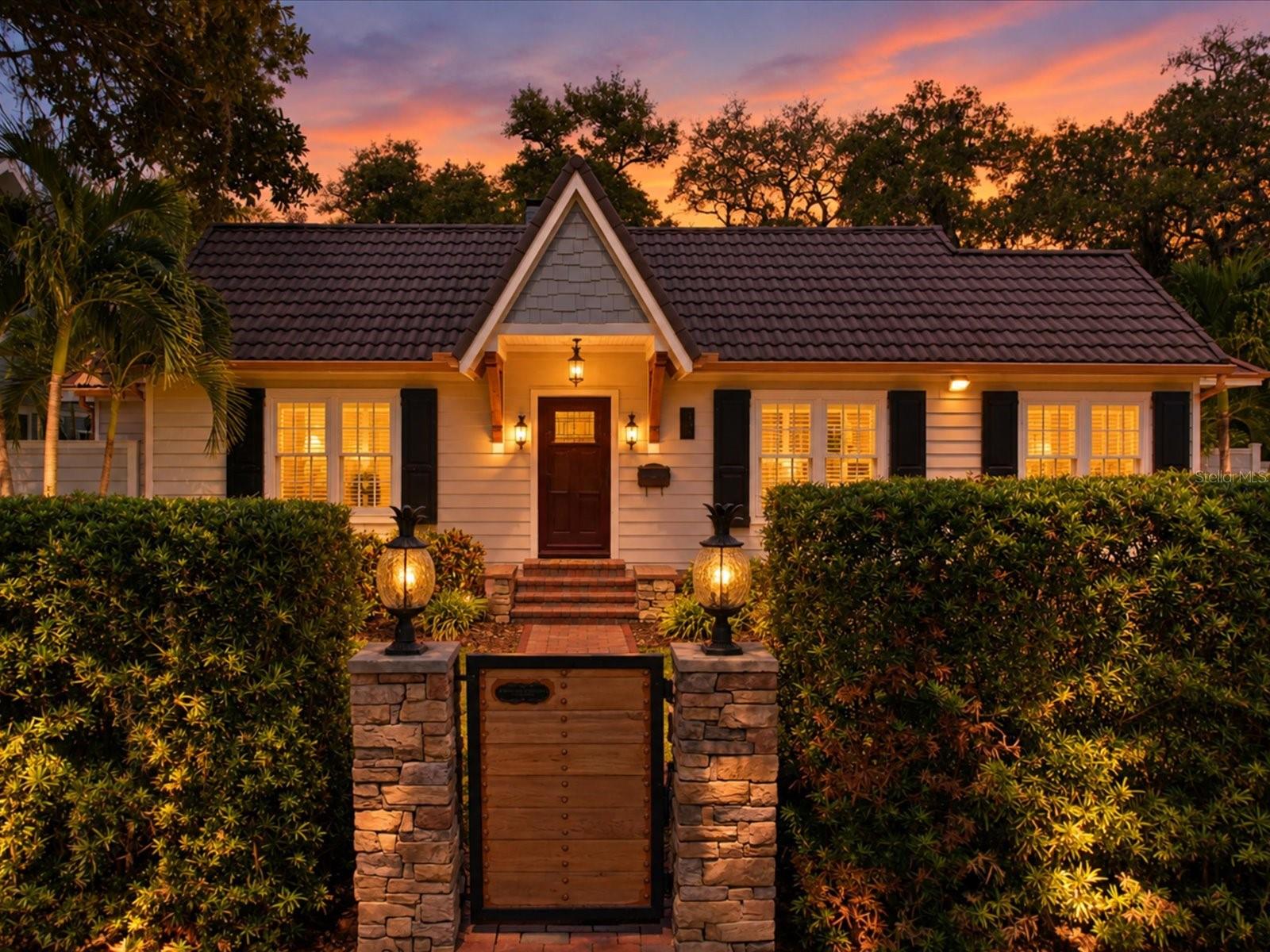 Photo of 420 DRUID ROAD CLEARWATER FL 33756