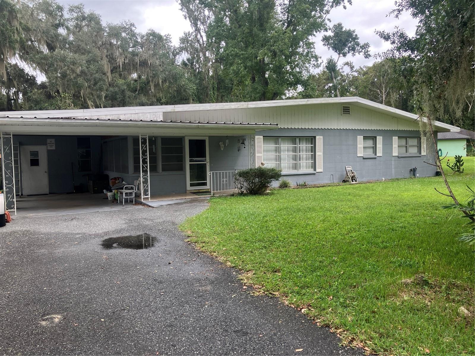 Photo of 7633 S CRESCENT LOOP FLORAL CITY FL 34436