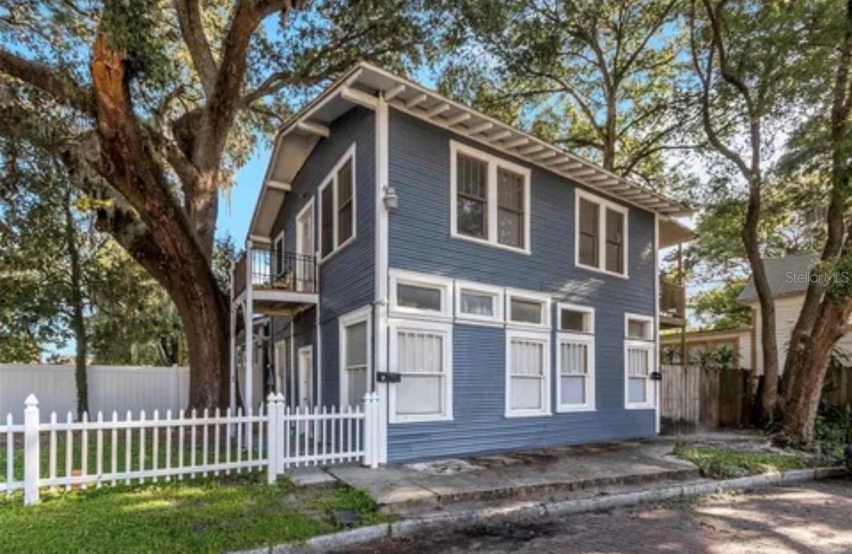 Photo of 210 E PLYMOUTH STREET #B TAMPA FL 33603