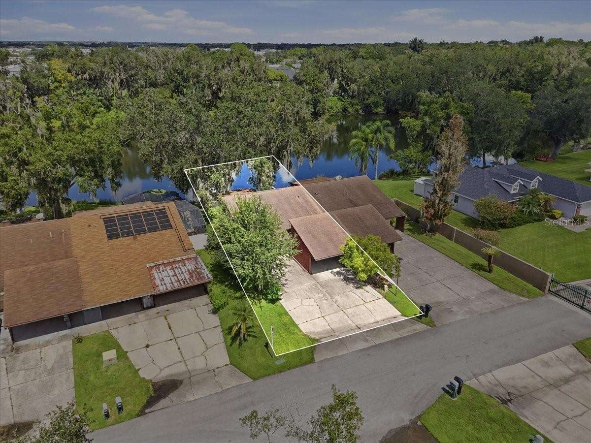 Photo of 368 LAKE HARRIS DRIVE LAKELAND FL 33813