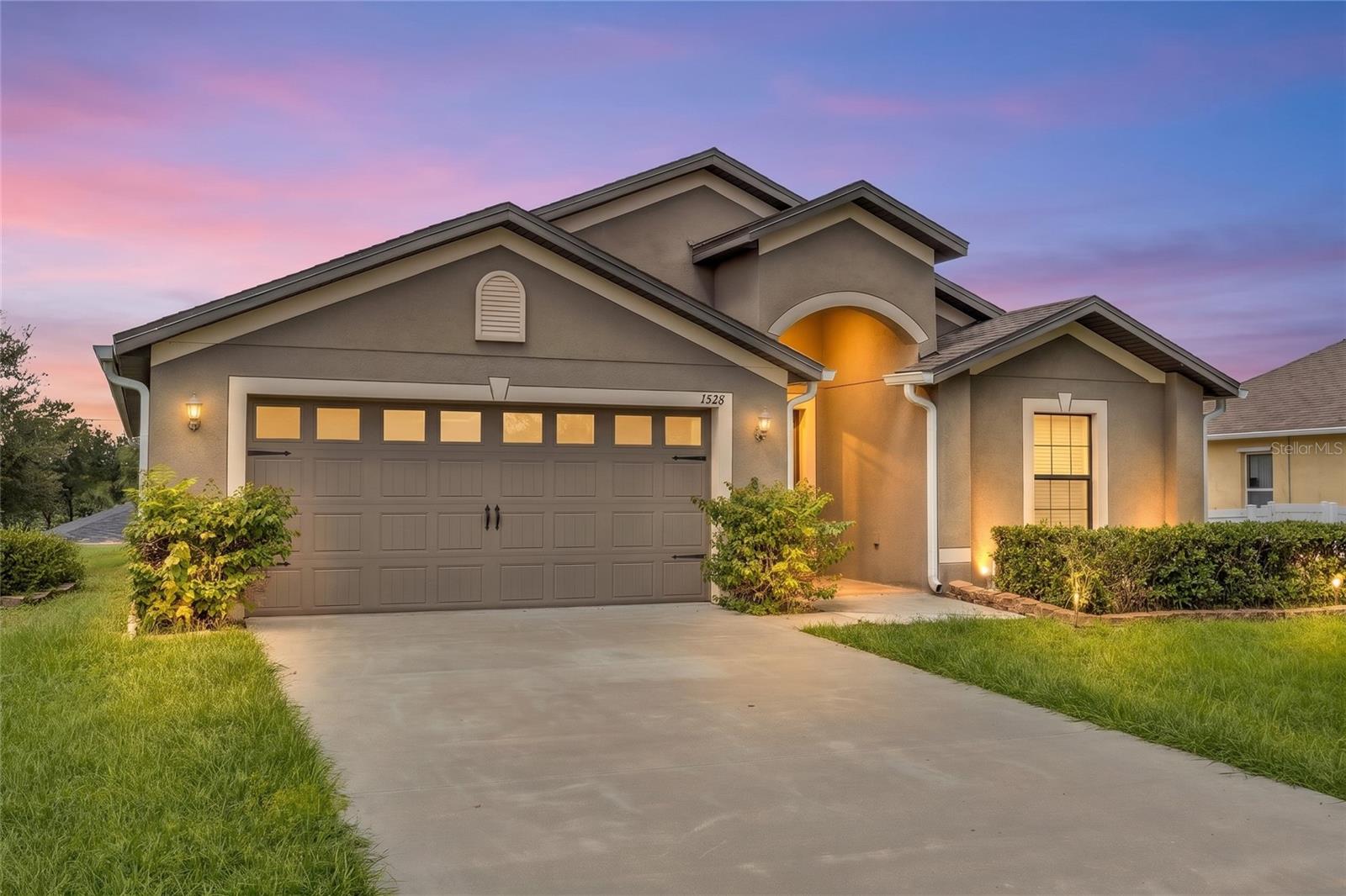 Photo of 1528 E FALMOUTH AVENUE DELTONA FL 32725