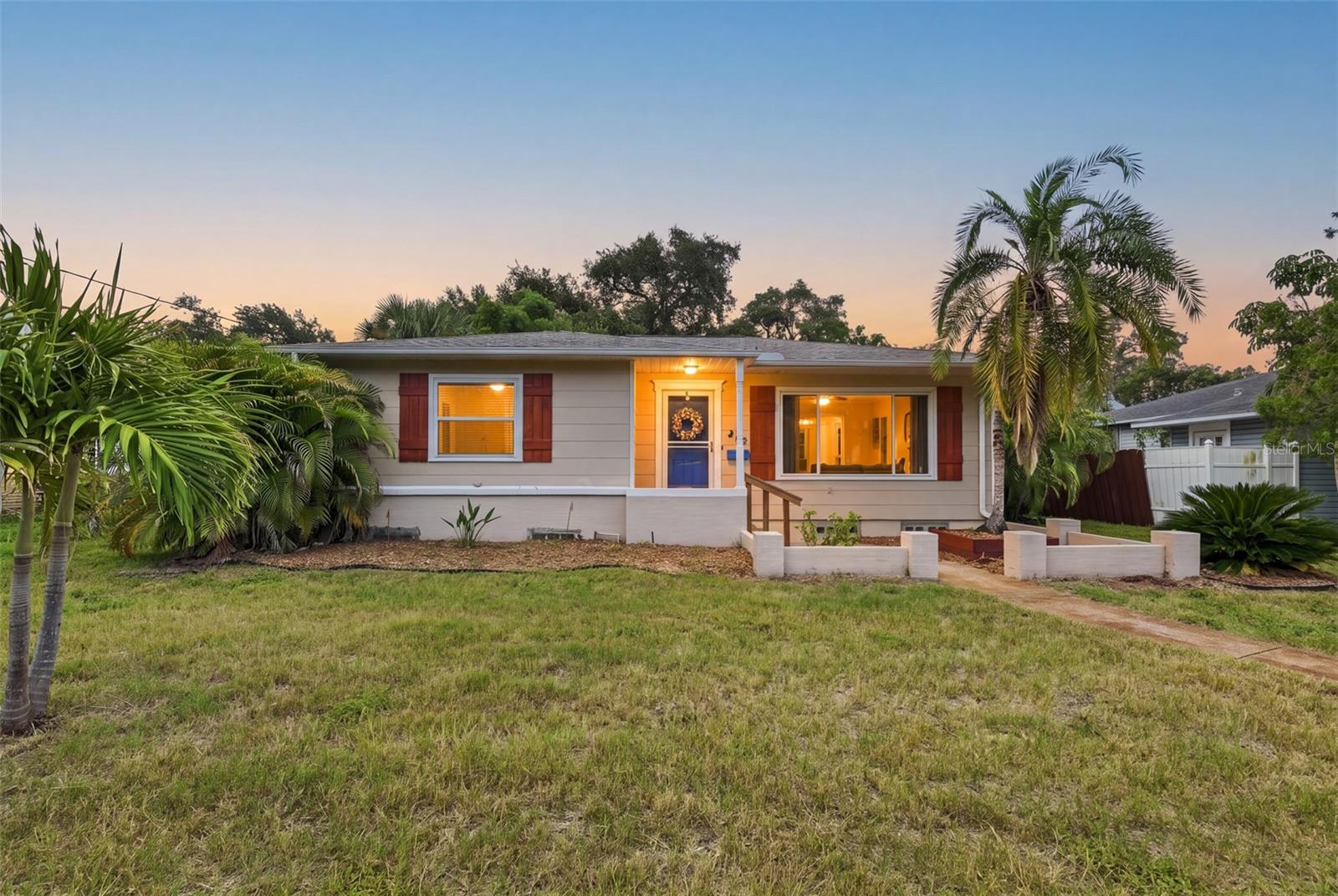 Photo of 443 PARK STREET ST PETERSBURG FL 33710