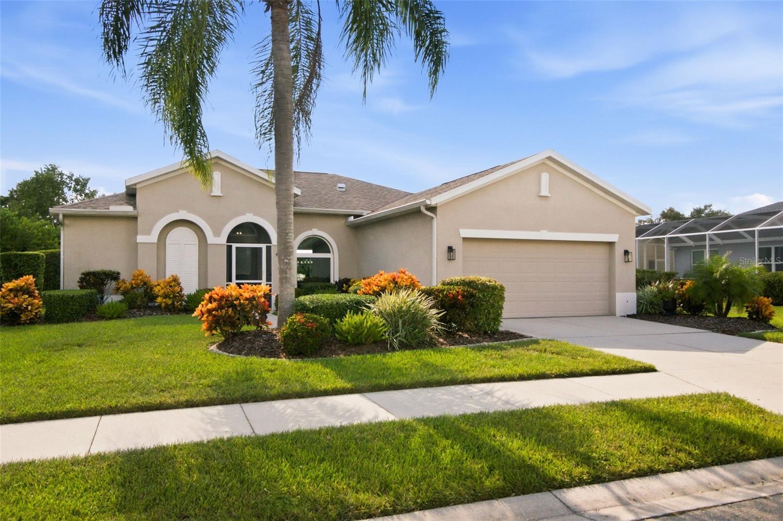 Photo of 414 LONDONDERRY DRIVE SARASOTA FL 34240