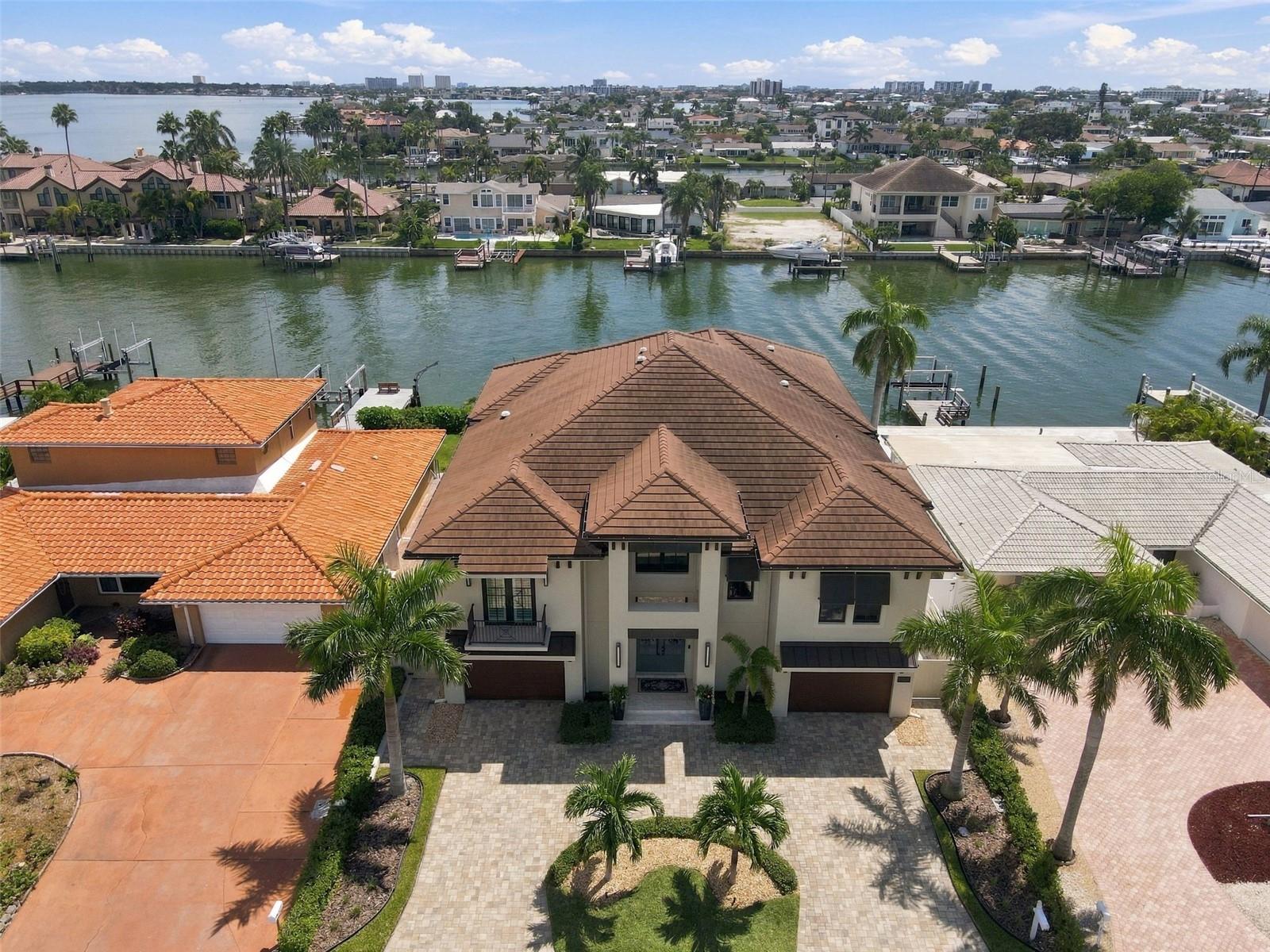 Photo of 815 CAPRI BOULEVARD TREASURE ISLAND FL 33706