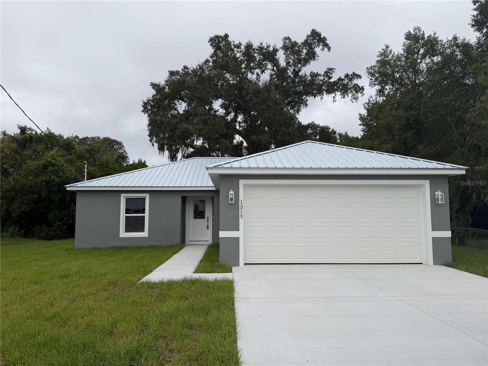 Photo of 1313 FAIRFAX ST NE WINTER HAVEN FL 33881