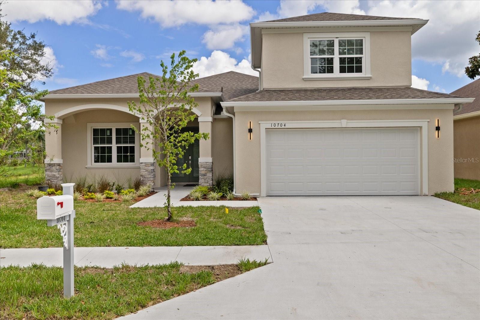 Photo of 10704 BANFIELD DRIVE RIVERVIEW FL 33579