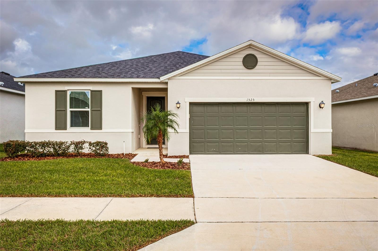 Photo of 1525 MATTIE POINTE PLACE AUBURNDALE FL 33823