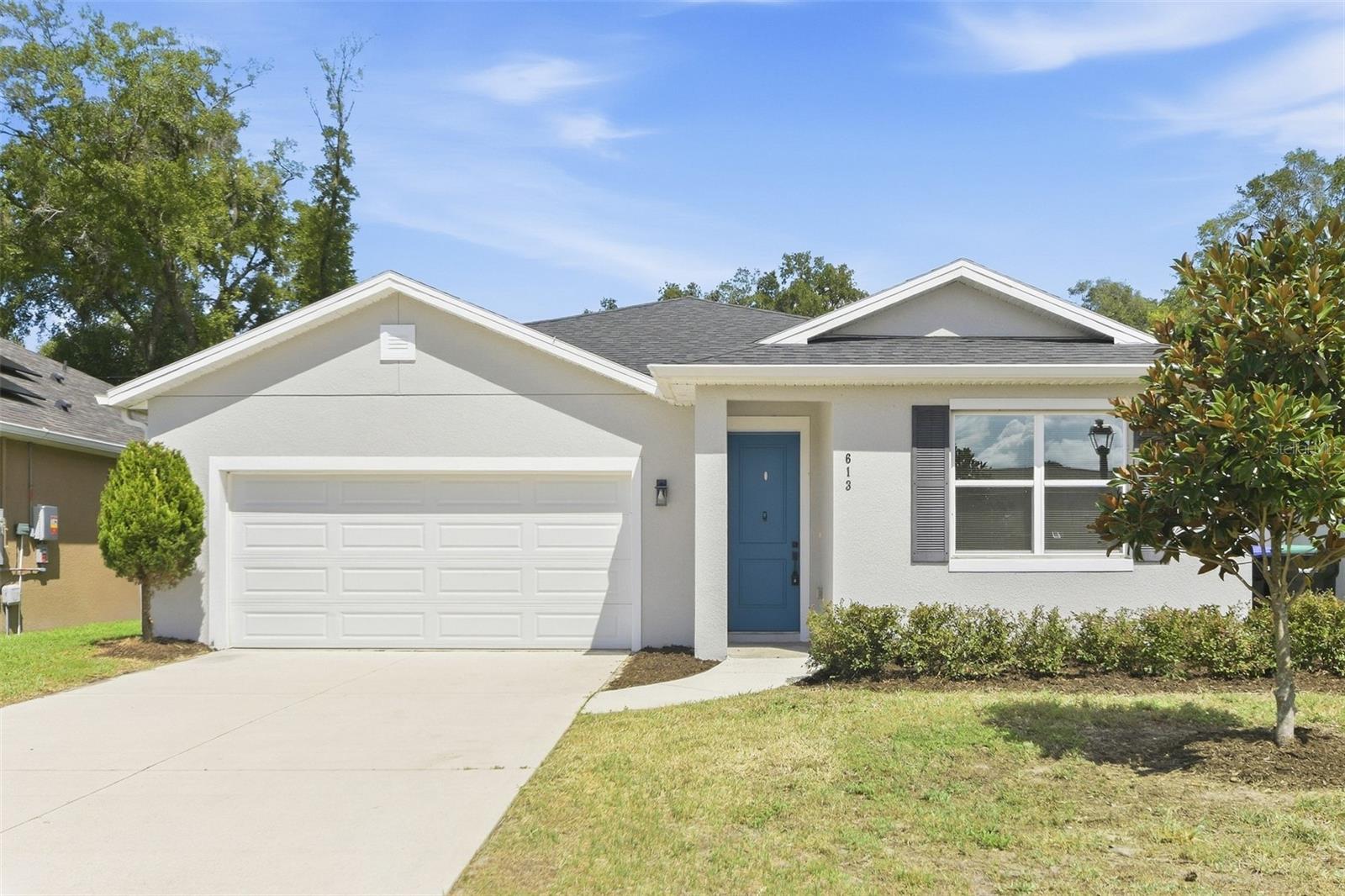 Photo of 613 DOMINISH ESTATES DRIVE APOPKA FL 32712