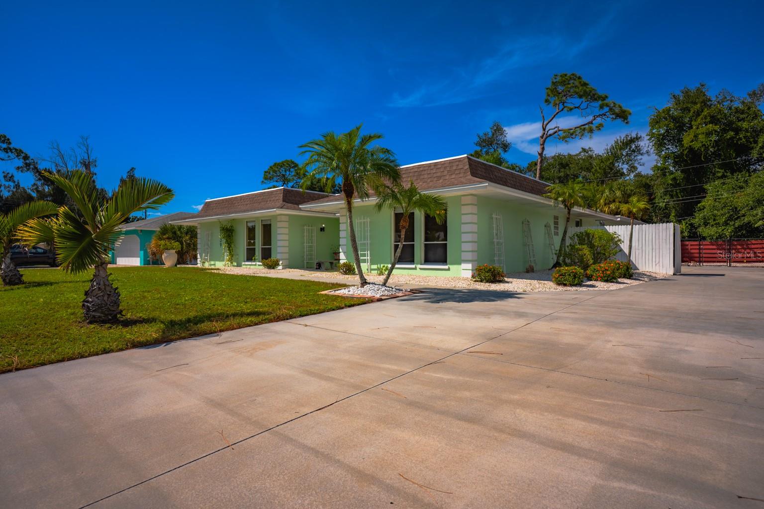 Photo of 2339 RIVERWOOD PINES DRIVE SARASOTA FL 34231
