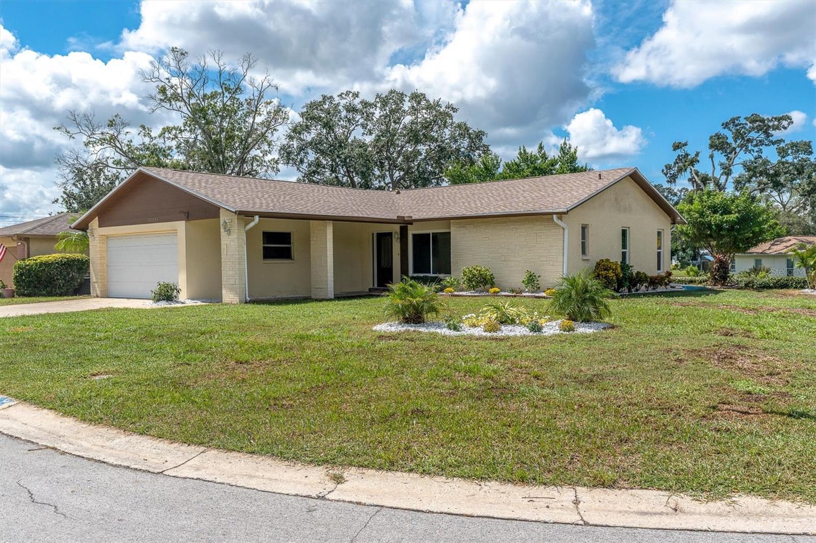 Photo of 10531 MEADOW HILL DRIVE PORT RICHEY FL 34668