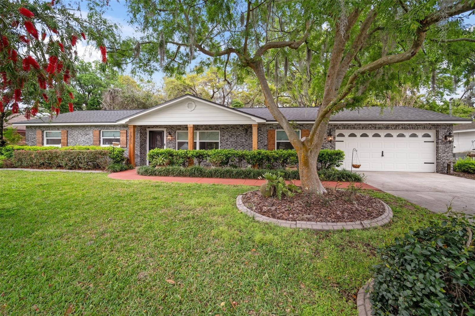 Photo of 1003 MANDALAY DRIVE BRANDON FL 33511
