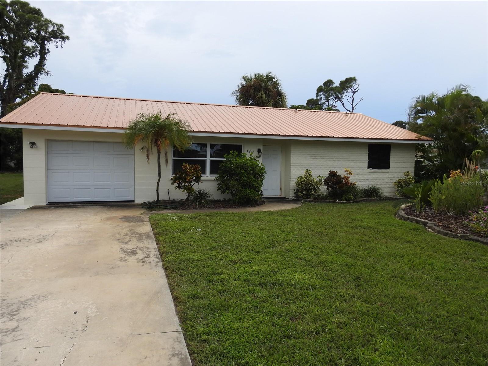 Photo of 7611 SENRAB DRIVE BRADENTON FL 34209