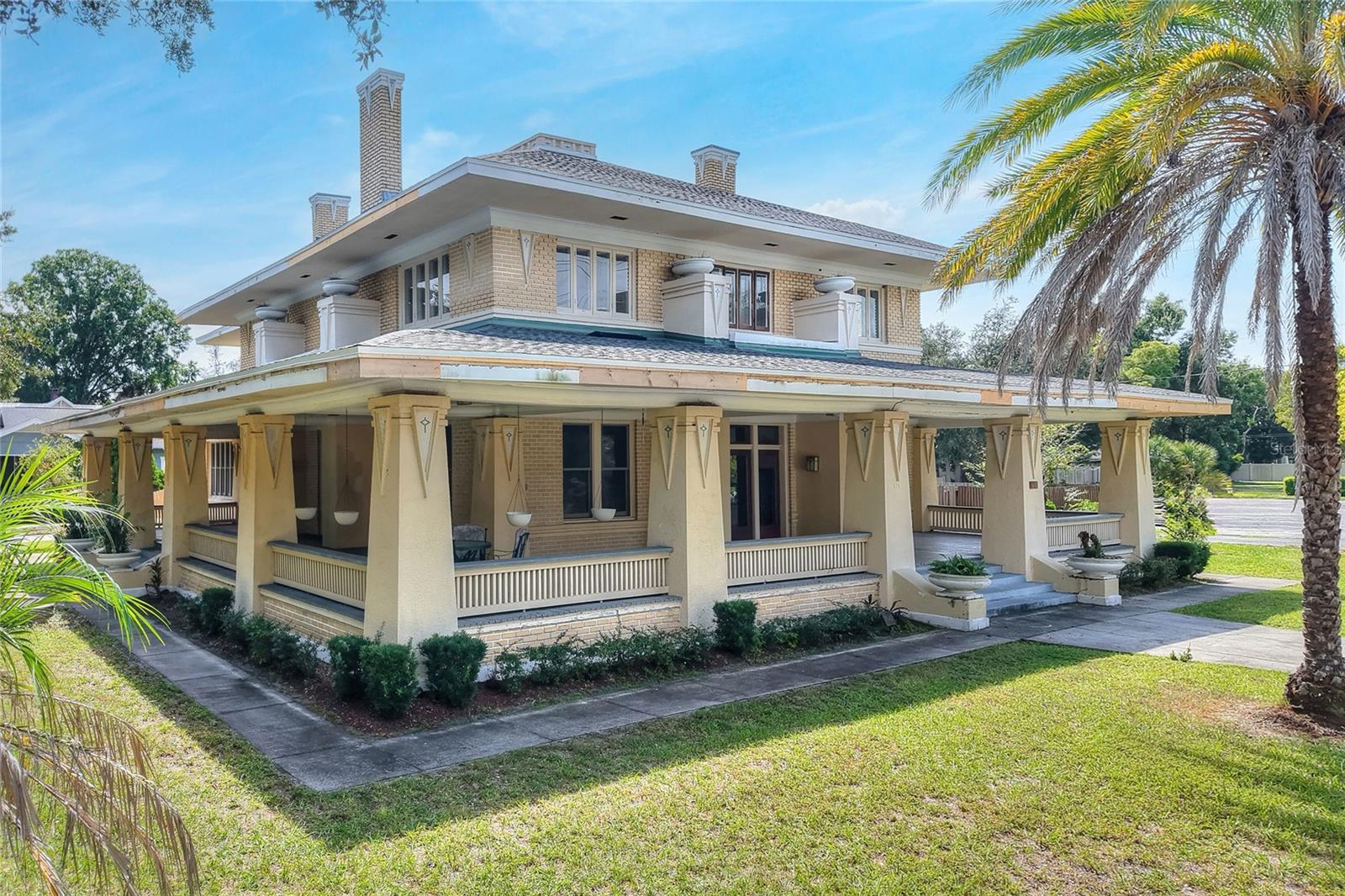 Photo of 417 FRANK LLOYD WRIGHT WAY LAKELAND FL 33803