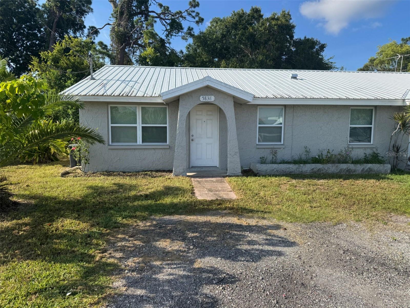 Photo of 5838 SIESTA LANE PORT RICHEY FL 34668