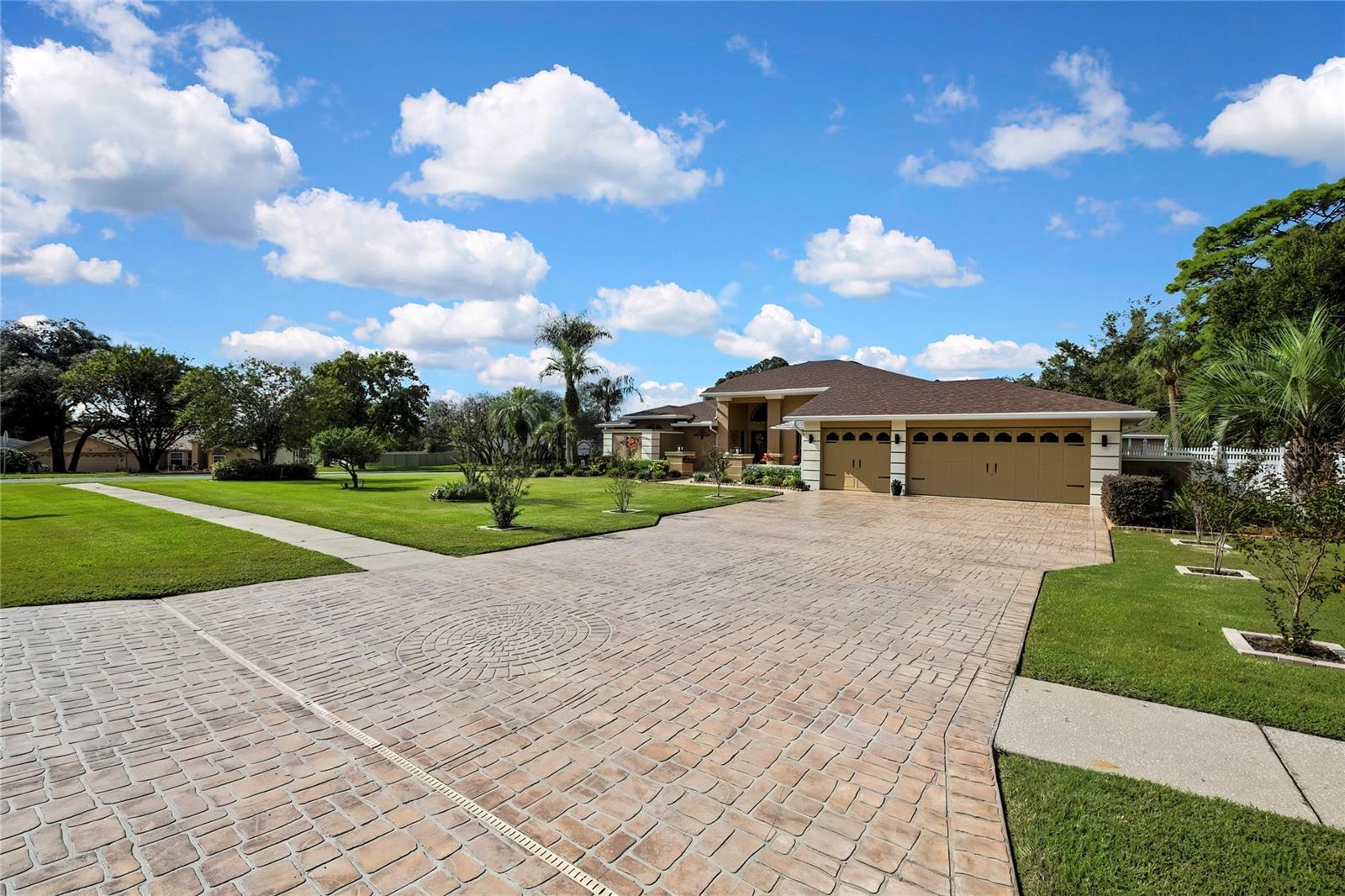 Photo of 13162 ROSEANNA DRIVE SPRING HILL FL 34609