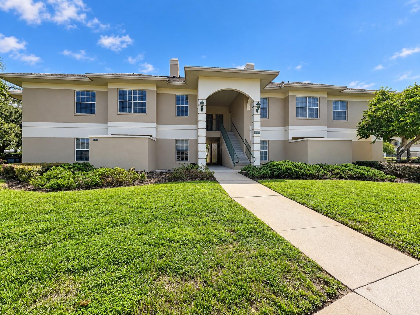 Photo of 1205 EAGLE POND DRIVE #1205 WINTER HAVEN FL 33884