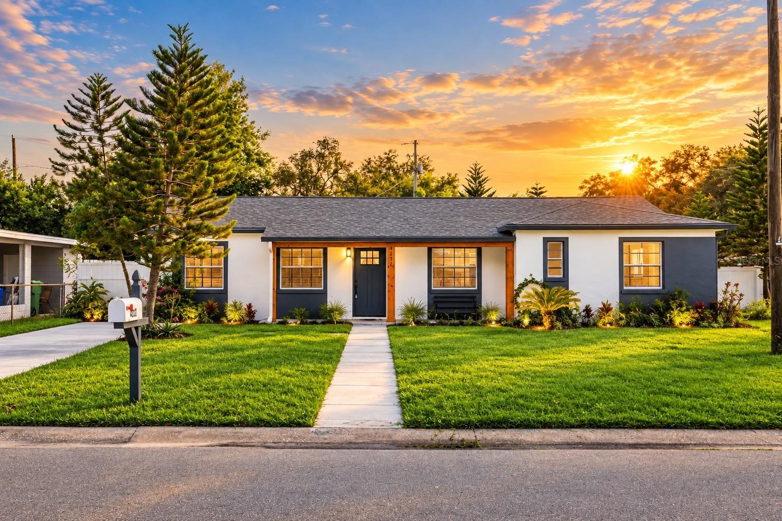Photo of 4232 W BAY VIEW AVENUE TAMPA FL 33611