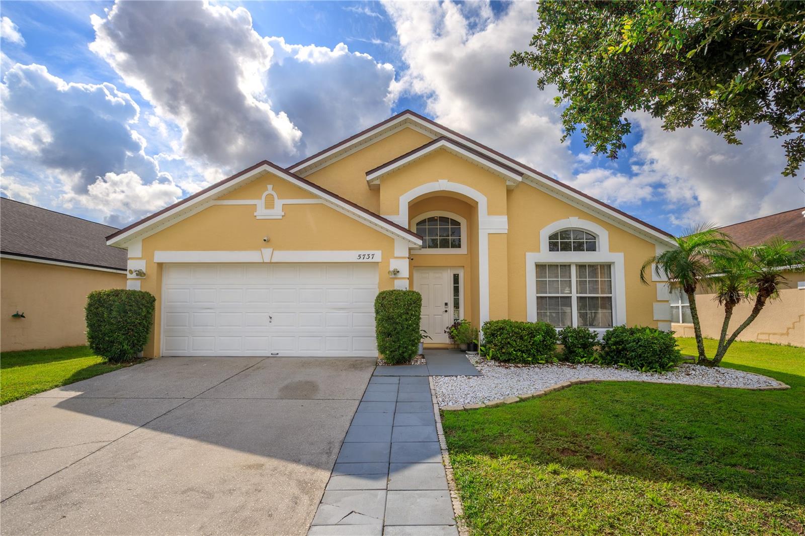 Photo of 5737 LAKE CHAMPLAIN DRIVE ORLANDO FL 32829