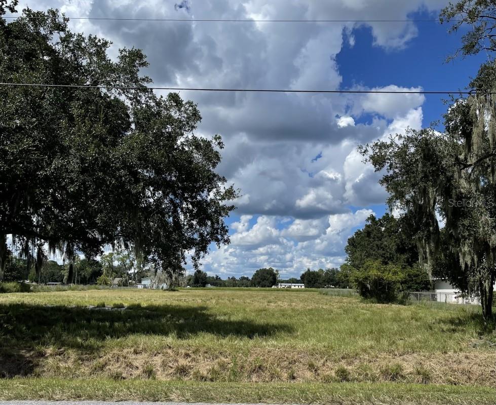 Photo of HOLLOWAY ROAD PLANT CITY FL 33567