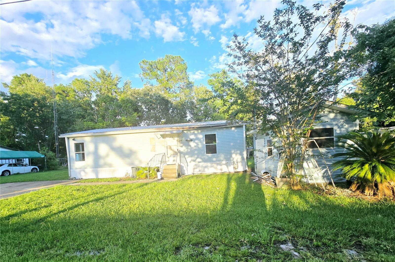 Photo of 208 PINE TREE TRAIL CRESCENT CITY FL 32112