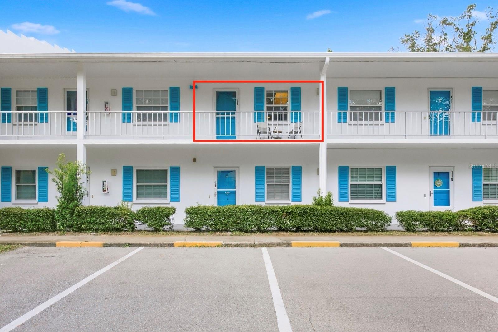 Photo of 300 CLYDE LANE #209 DUNEDIN FL 34698