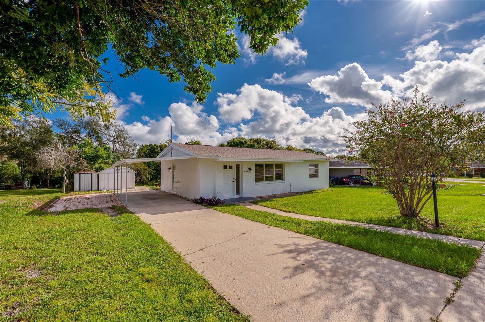 Photo of 971 N WAYCROSS CIRCLE DELTONA FL 32725
