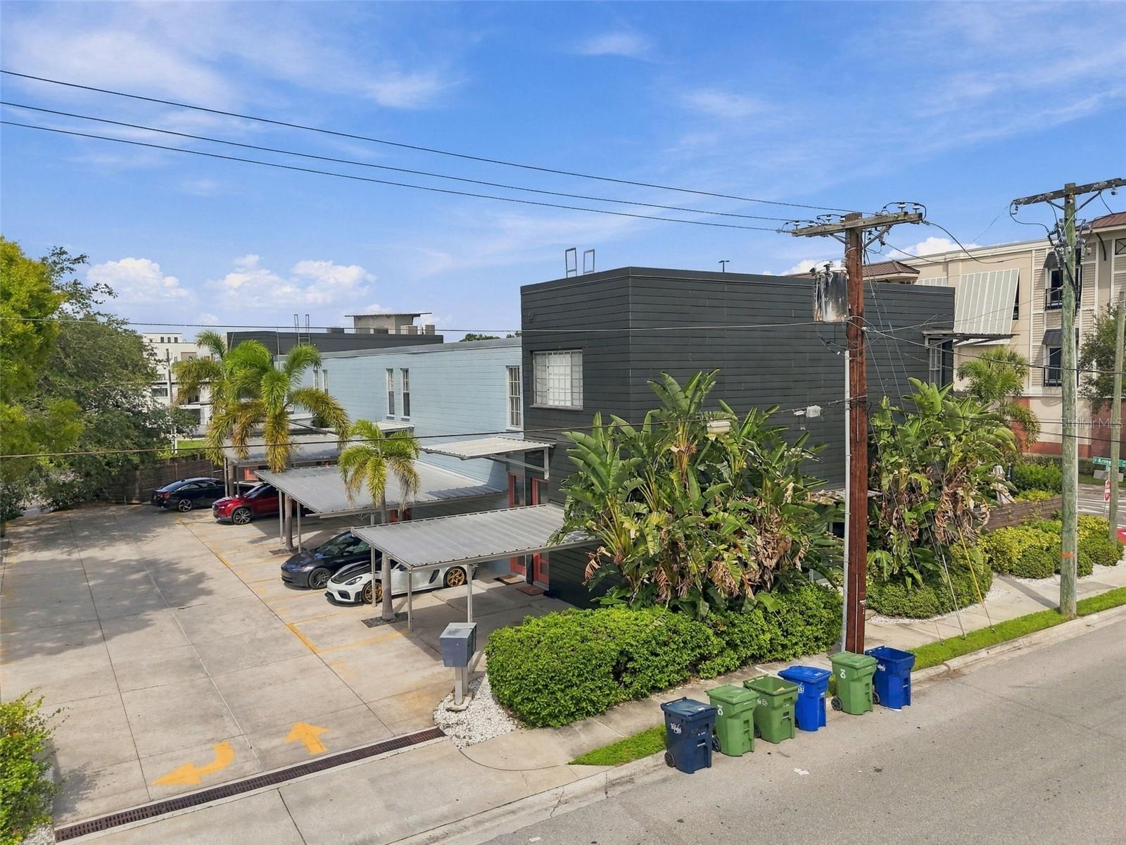 Photo of 2509 W AZEELE STREET TAMPA FL 33609