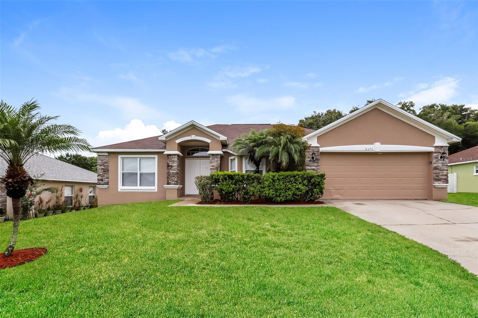 Photo of 8375 GREYSTONE DRIVE LAKELAND FL 33810