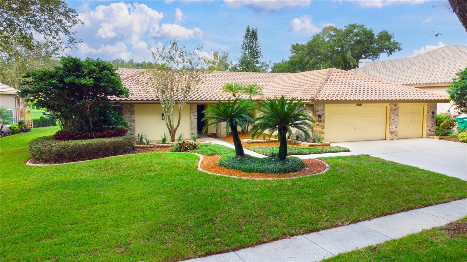 Photo of 2194 PINNACLE CIRCLE PALM HARBOR FL 34684
