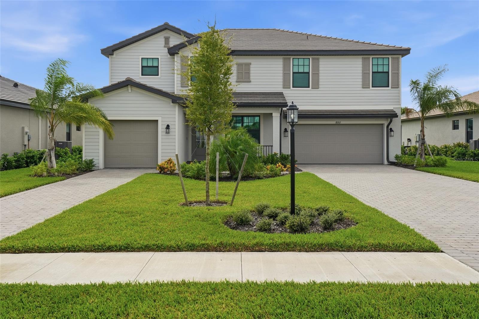 Photo of 18707 IVYWOOD PLACE ESTERO FL 33928