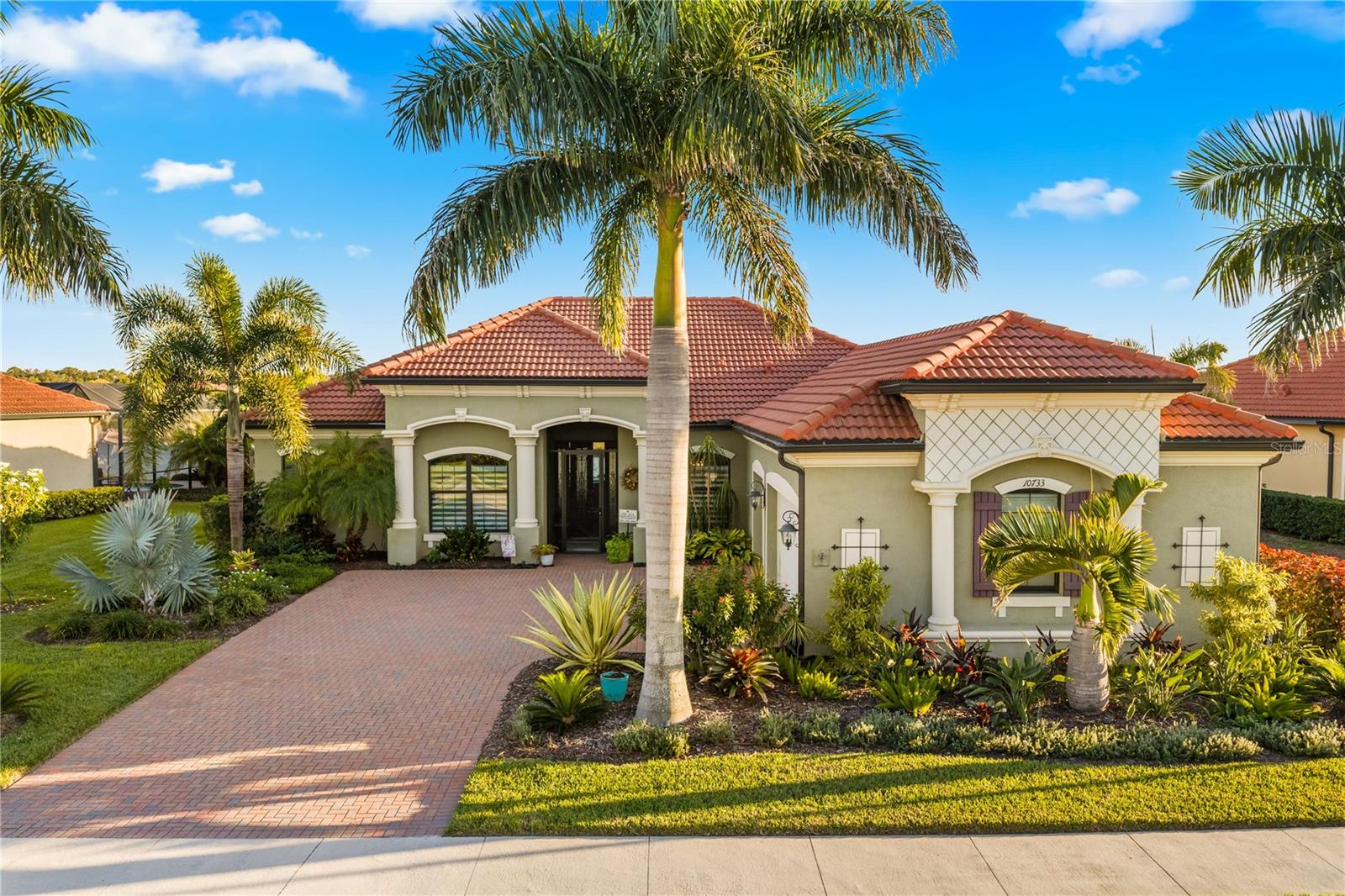 Photo of 10733 TARFLOWER DRIVE VENICE FL 34293