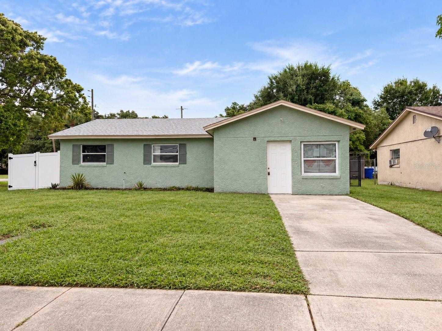 Photo of 301 LESESNE STREET KISSIMMEE FL 34744