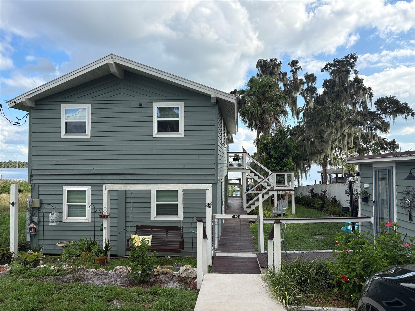 Photo of 11337 KNIGHTS GRIFFIN ROAD THONOTOSASSA FL 33592
