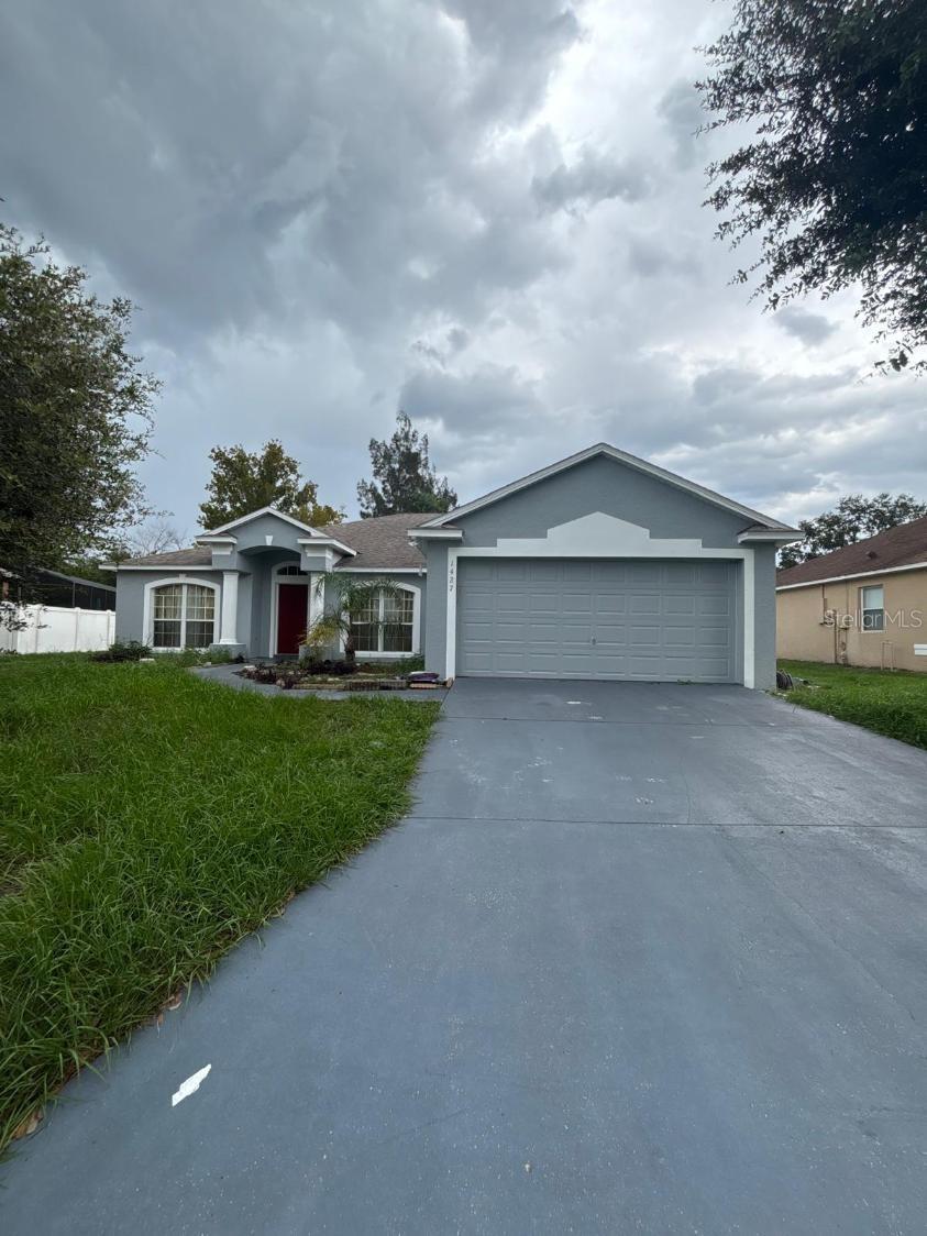 Photo of 1427 N GRAND RESERVE DRIVE DAVENPORT FL 33837