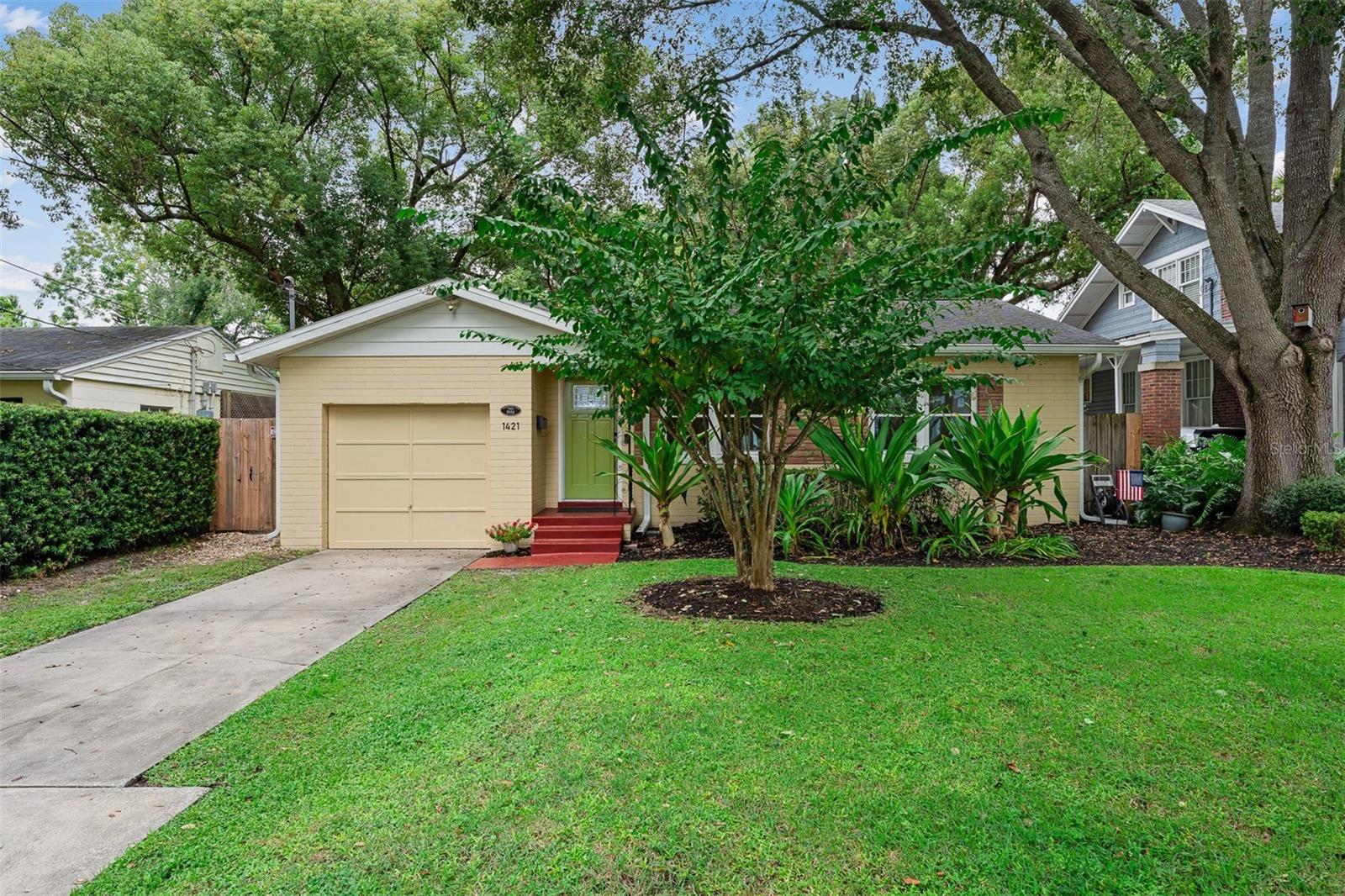 Photo of 1421 E HARWOOD STREET ORLANDO FL 32803