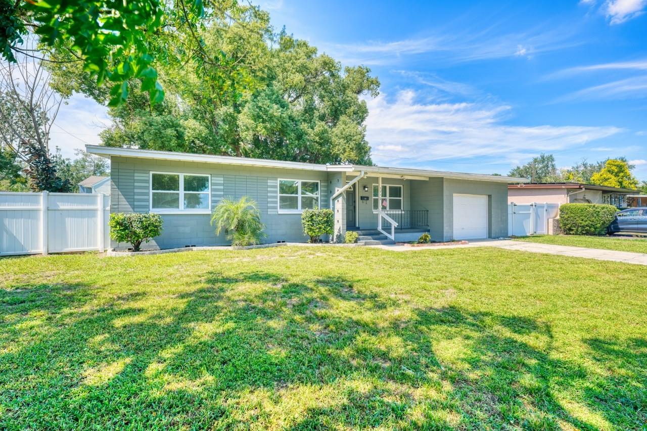 Photo of 1712 EDMUNDSHIRE ROAD ORLANDO FL 32812