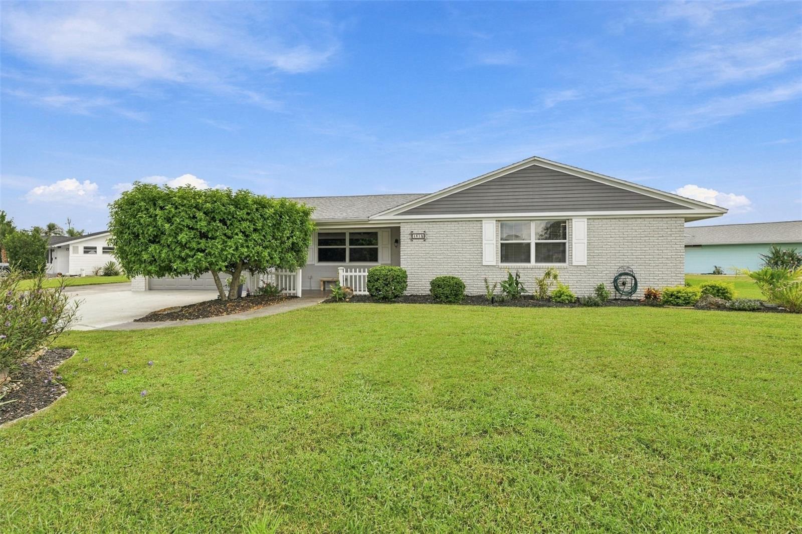 Photo of 1810 MILFORD CIRCLE SUN CITY CENTER FL 33573