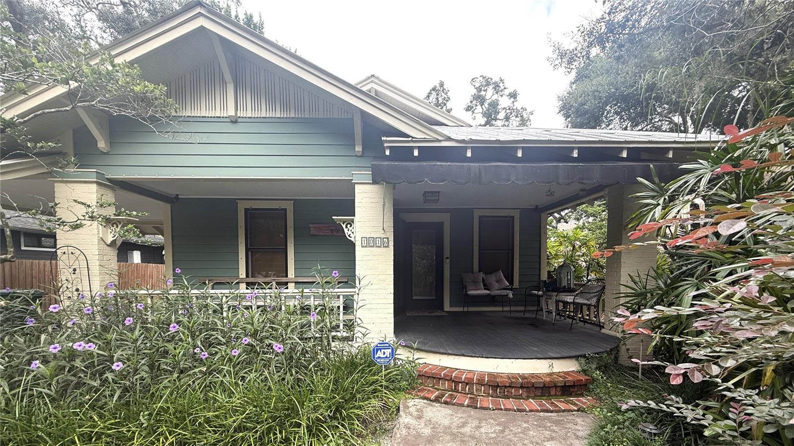 Photo of 1016 E POWHATAN AVENUE TAMPA FL 33604