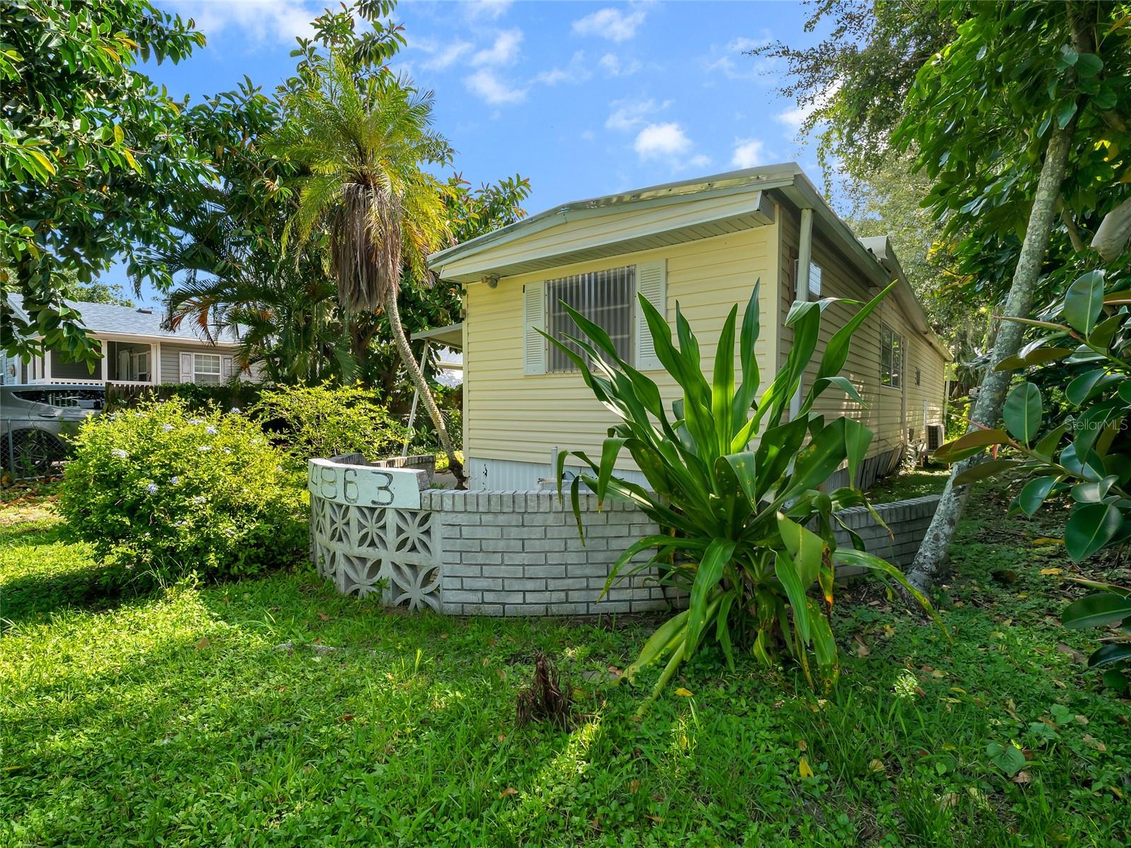 Photo of 4863 VICTORIA AVENUE SARASOTA FL 34233