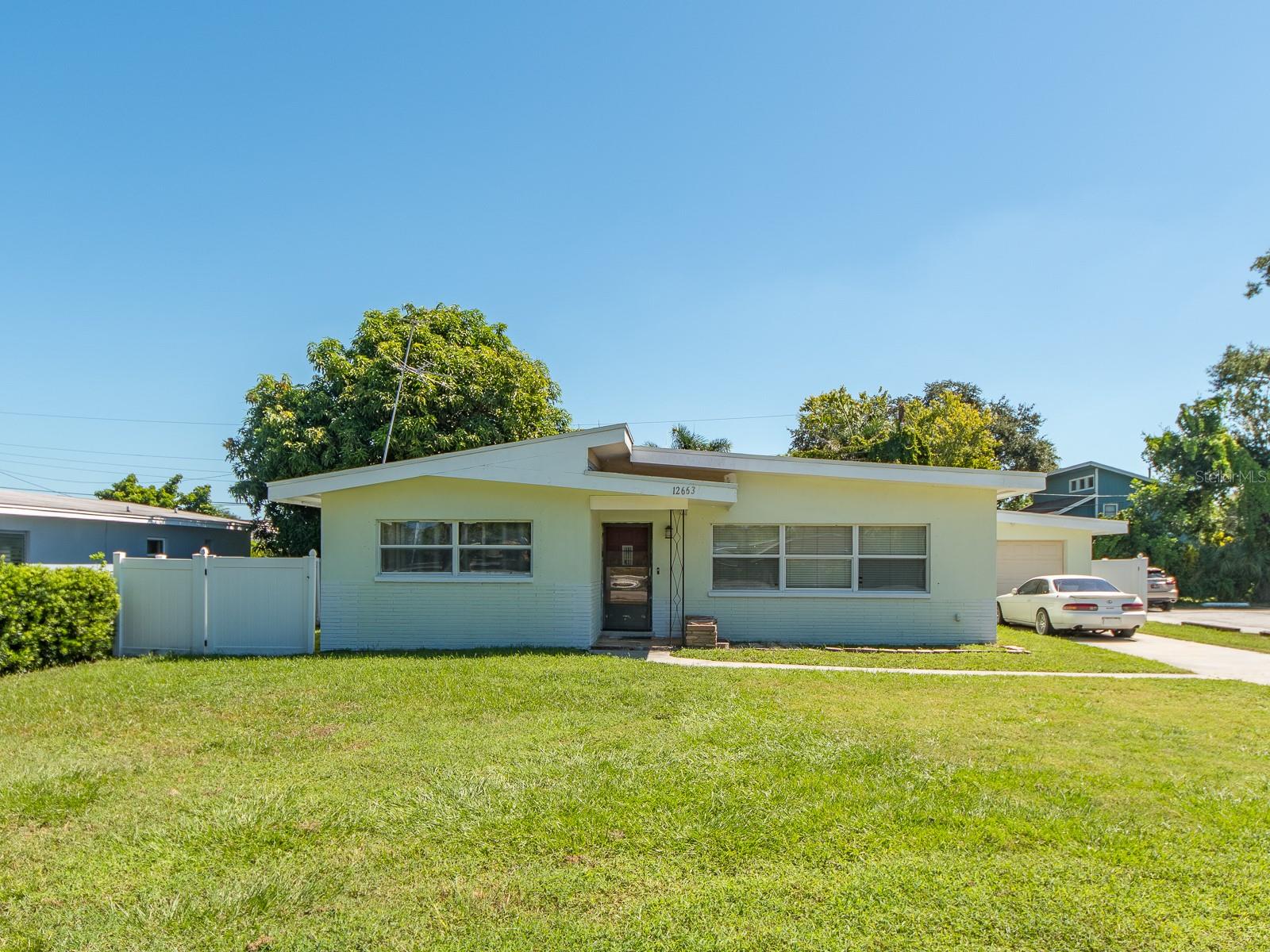 Photo of 12663 INDIAN ROCKS ROAD LARGO FL 33774