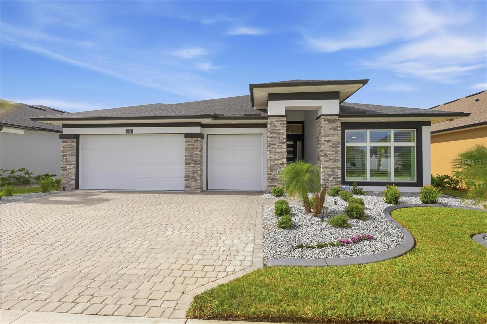 Photo of 409 MOSAIC BOULEVARD DAYTONA BEACH FL 32124