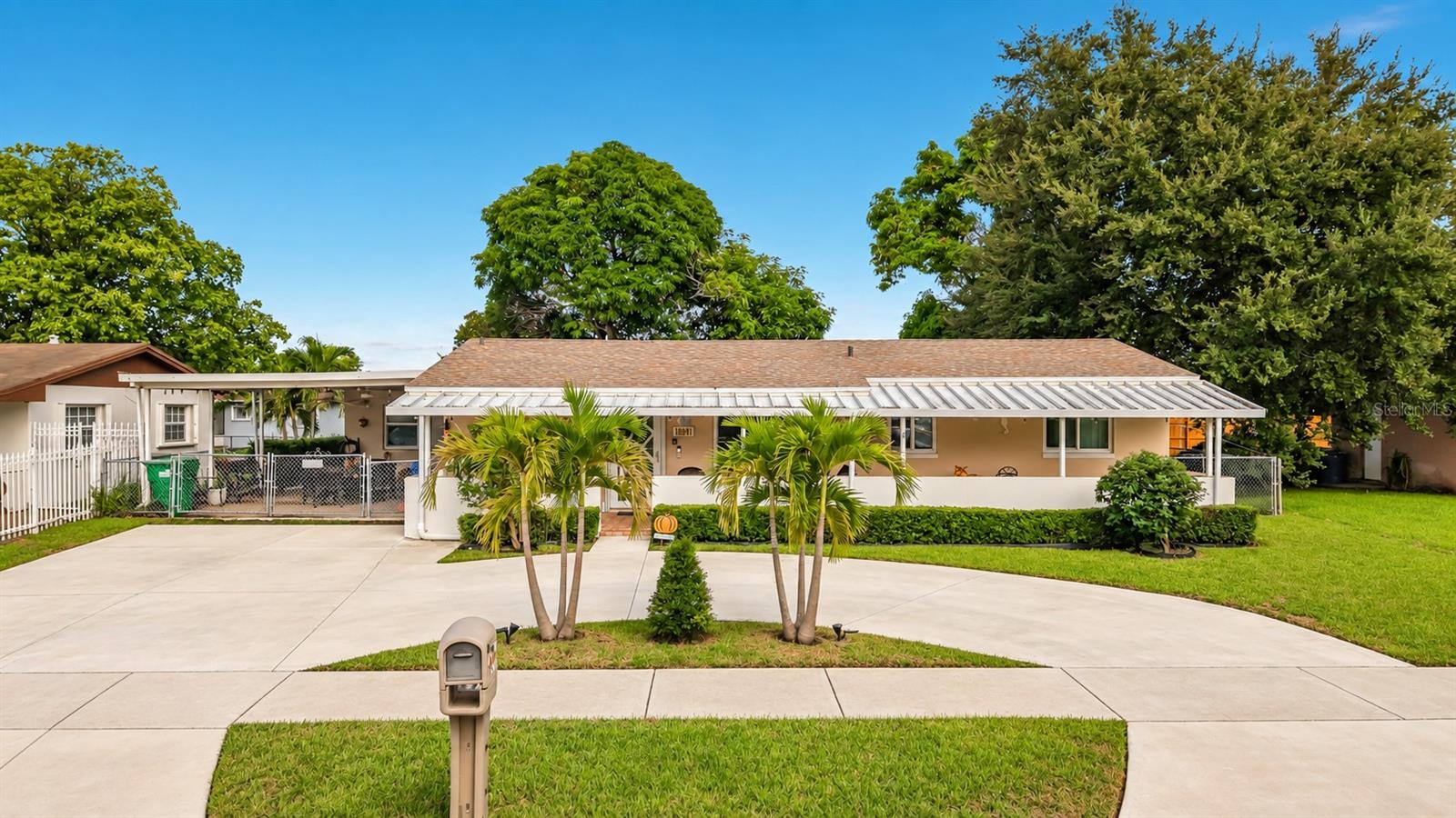 Photo of 19731 NW 33RD AVENUE MIAMI GARDENS FL 33056