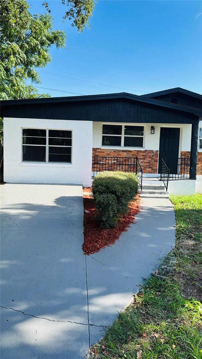 Photo of 1222 AVENUE M HAINES CITY FL 33844