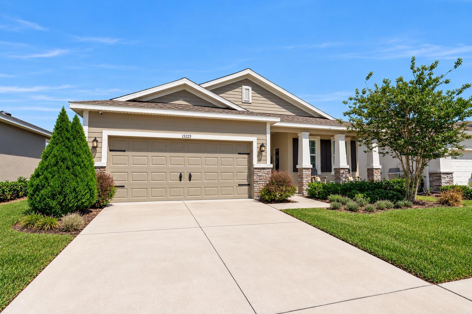 Photo of 13225 WATERLEAF GARDEN CIRCLE RIVERVIEW FL 33579