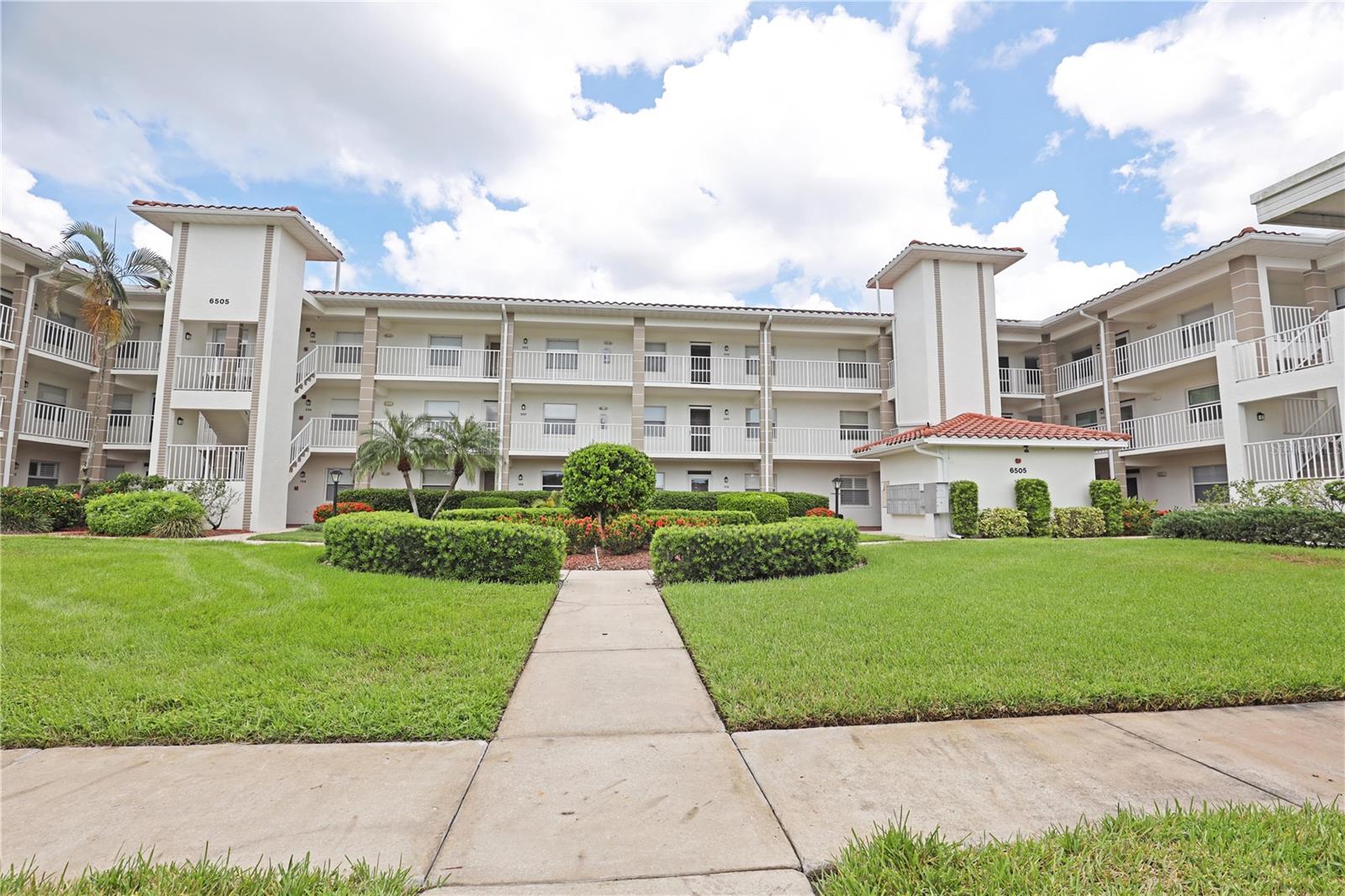 Photo of 6505 STONE RIVER ROAD #209 BRADENTON FL 34203
