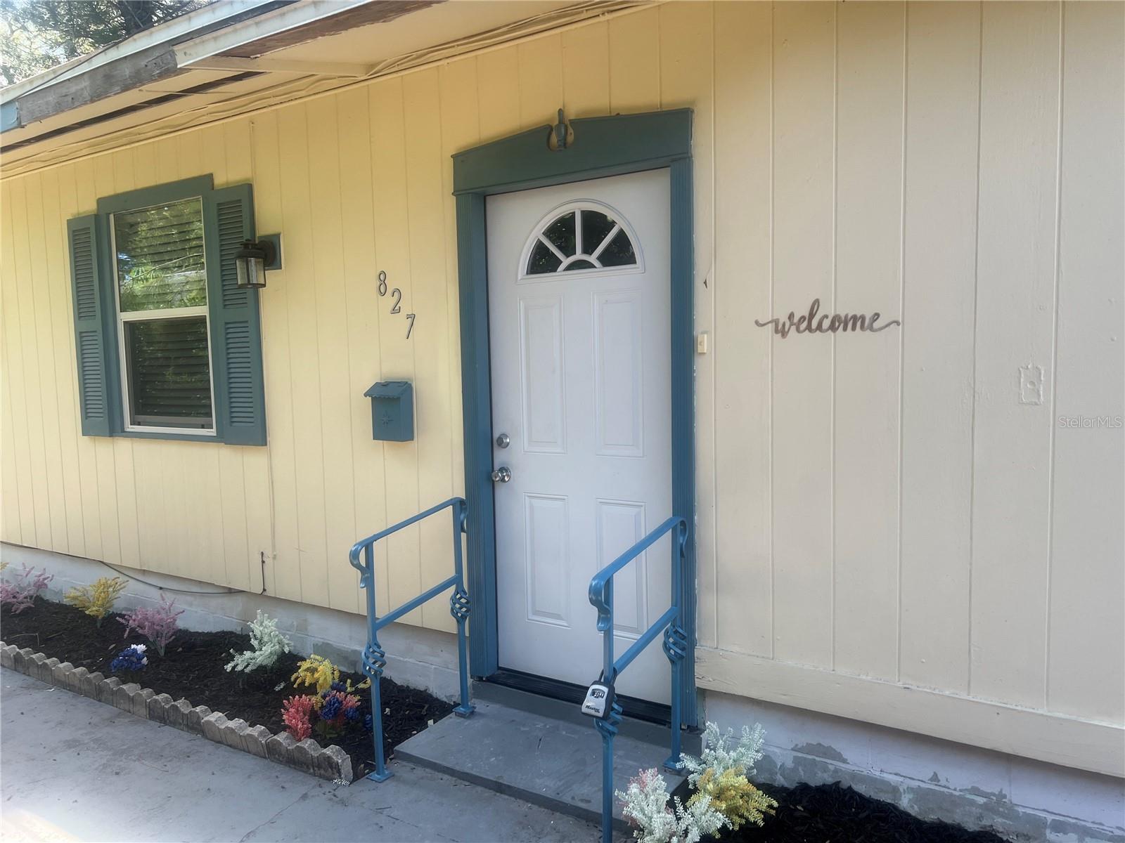 Photo of 827 19TH AVENUE #1/2 ST PETERSBURG FL 33704