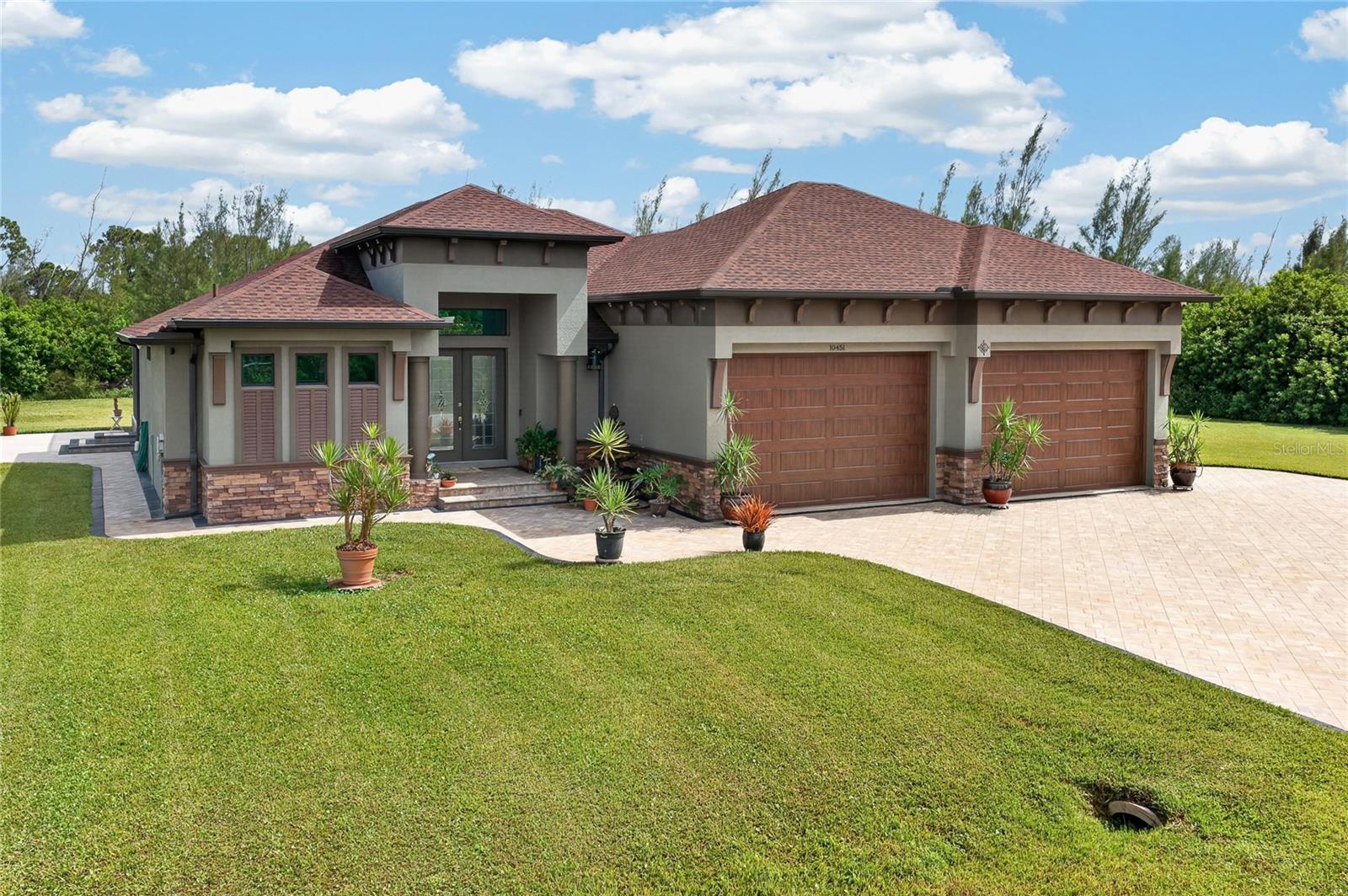 Photo of 10451 HATCHETT CIRCLE PORT CHARLOTTE FL 33981