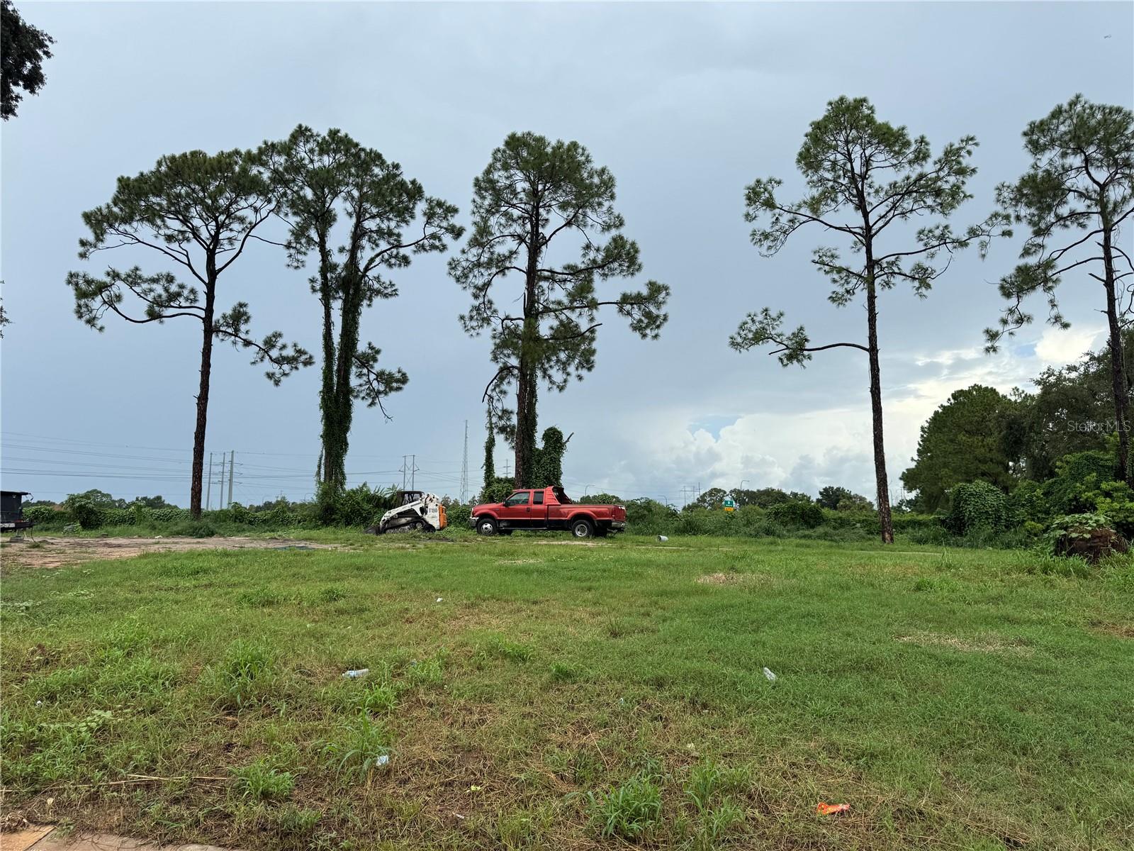 Photo of 402 RONNIE CIRCLE ORLANDO FL 32811