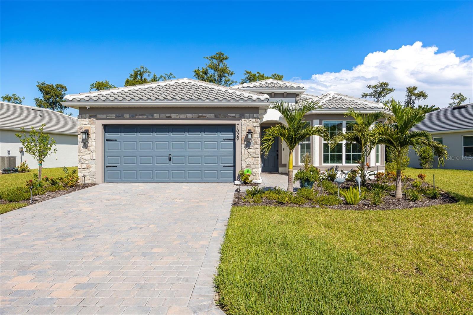 Photo of 7629 PARADISE TREE DRIVE NORTH FORT MYERS FL 33917